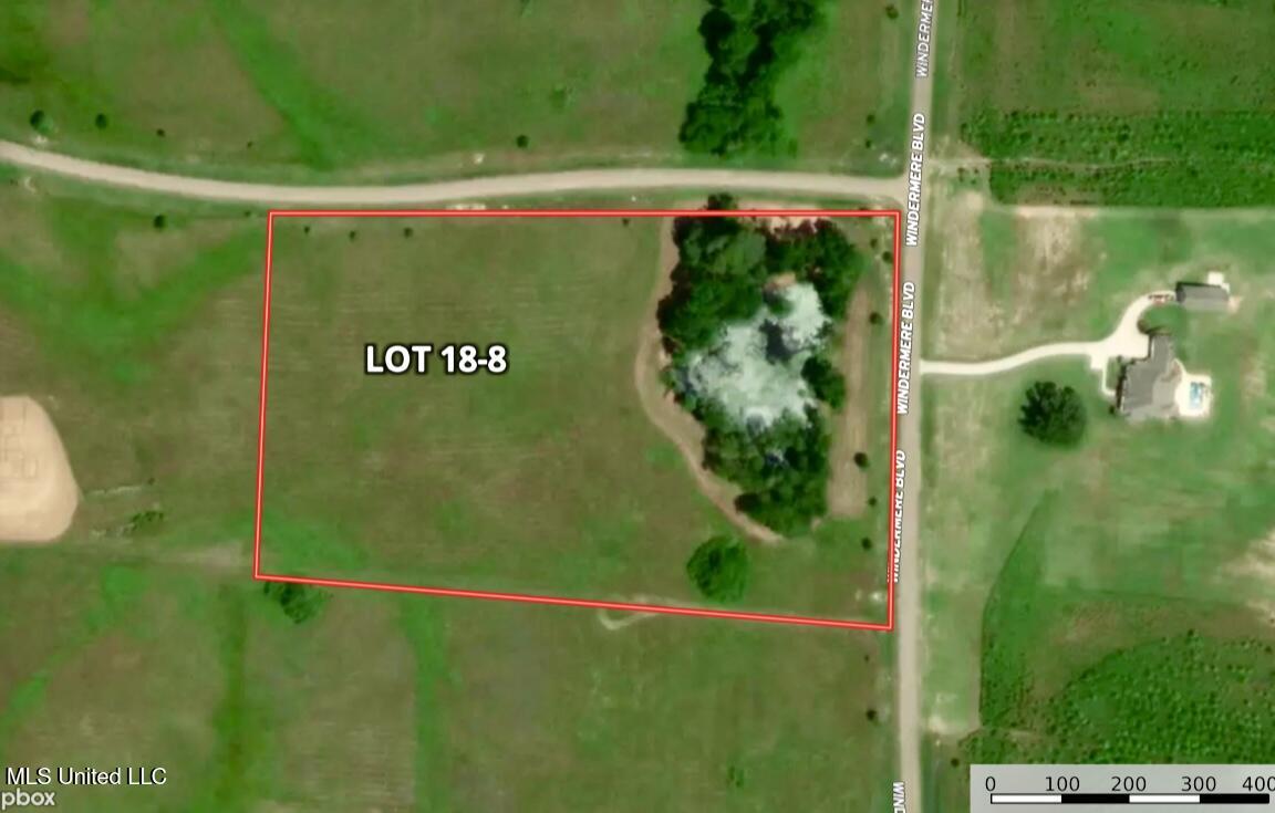 18-8 Windermere Boulevard Madison, MS 39110 - Photo 3 of 14 IMG_3766