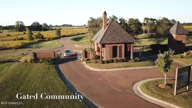 $310,230 | 18-8 Windermere Boulevard, Madison, MS 39110