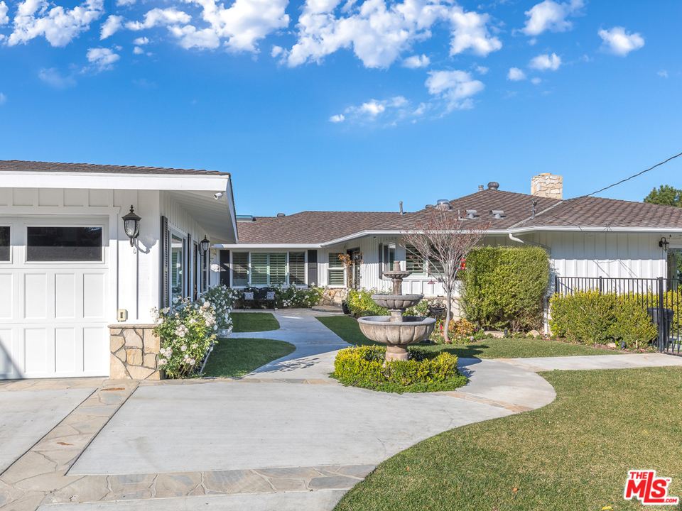 2565 Colt Road Rancho Palos Verdes, CA 90275 - Photo 3 of 54