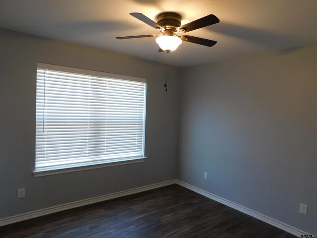 $1,350 | 15670 Cr 433 Lindale Tx 75771, Lindale, TX 75771