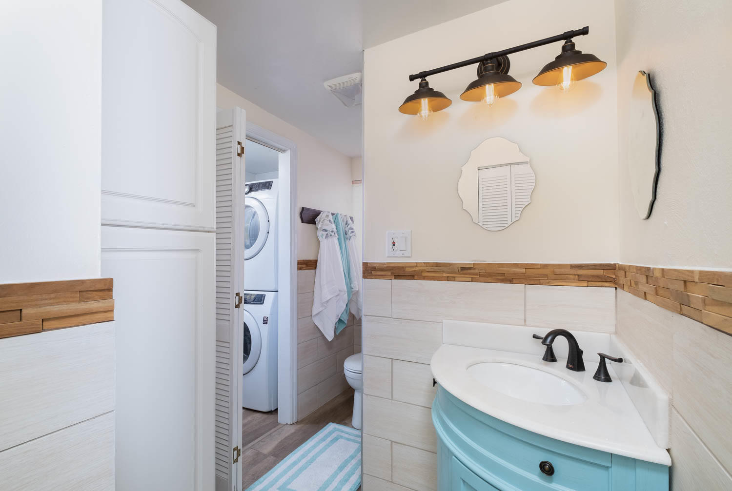 321 2nd Terrace Key Largo, FL 33037 - Photo 14 of 45 Master Bathroom
