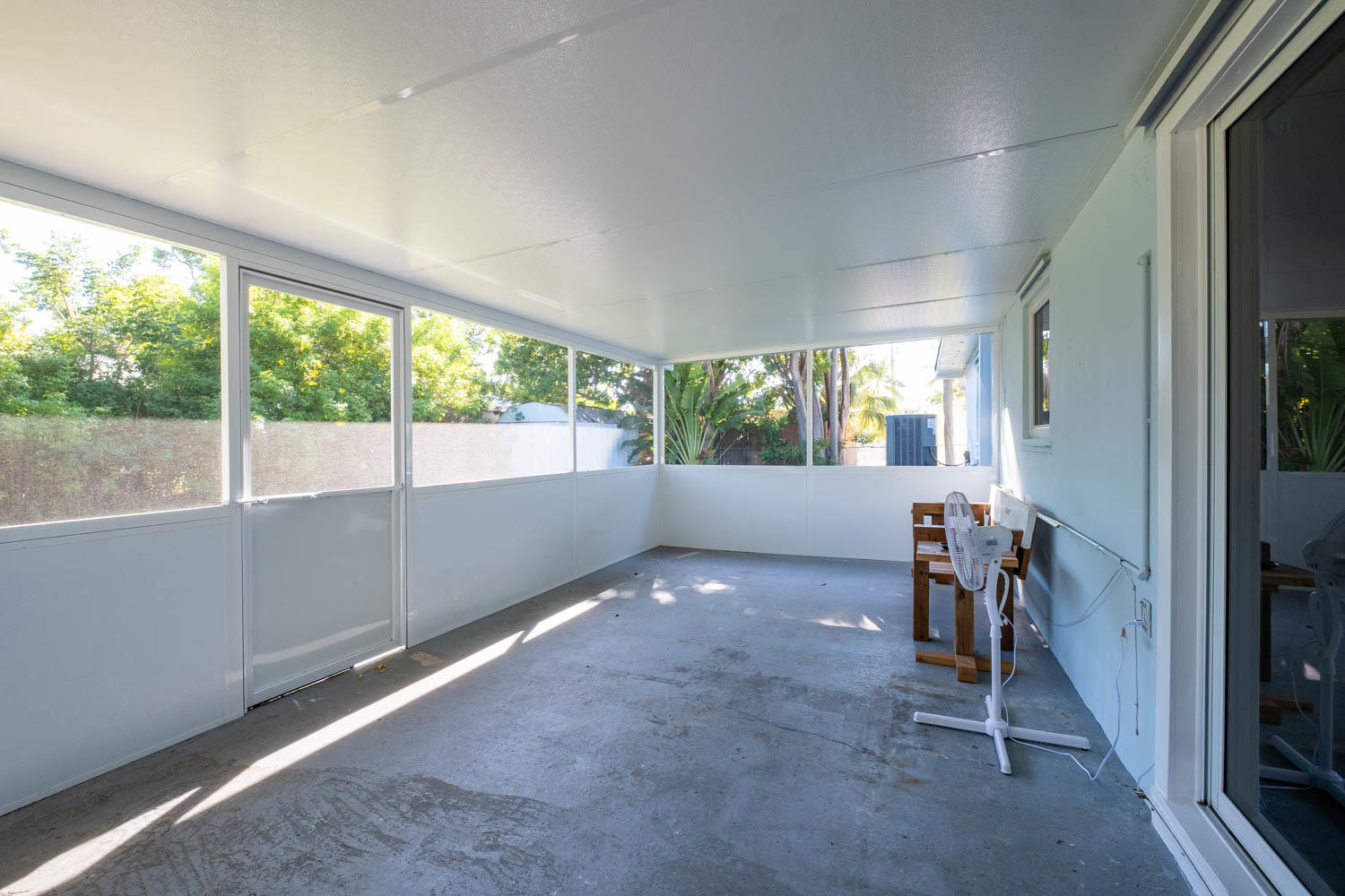 321 2nd Terrace Key Largo, FL 33037 - Photo 23 of 45 Screened in Terrace