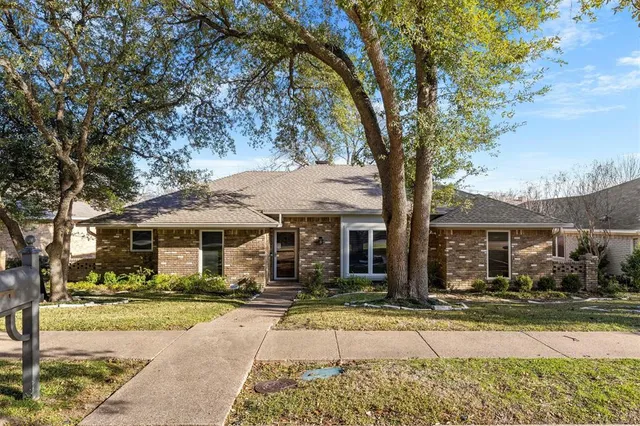 $639,900 | 7708 Lemmonwood Drive, Dallas, TX 75231