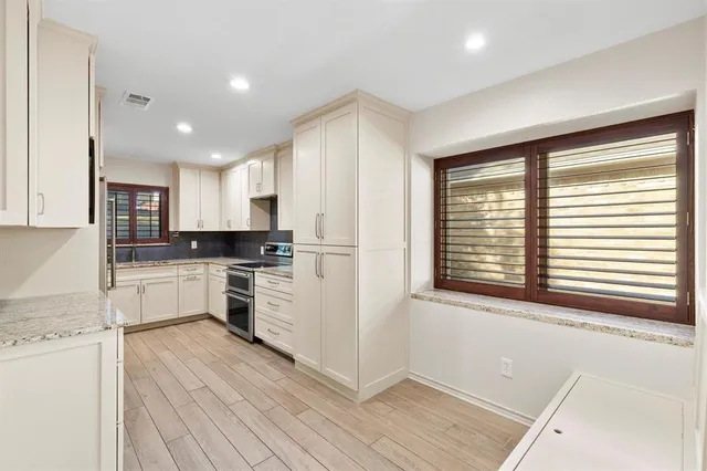 $639,900 | 7708 Lemmonwood Drive, Dallas, TX 75231