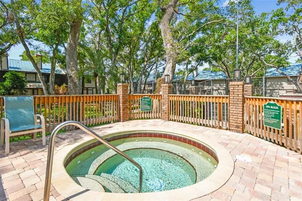$365,000 | 1480 Buckeye Lane, Palm Harbor, FL 34683