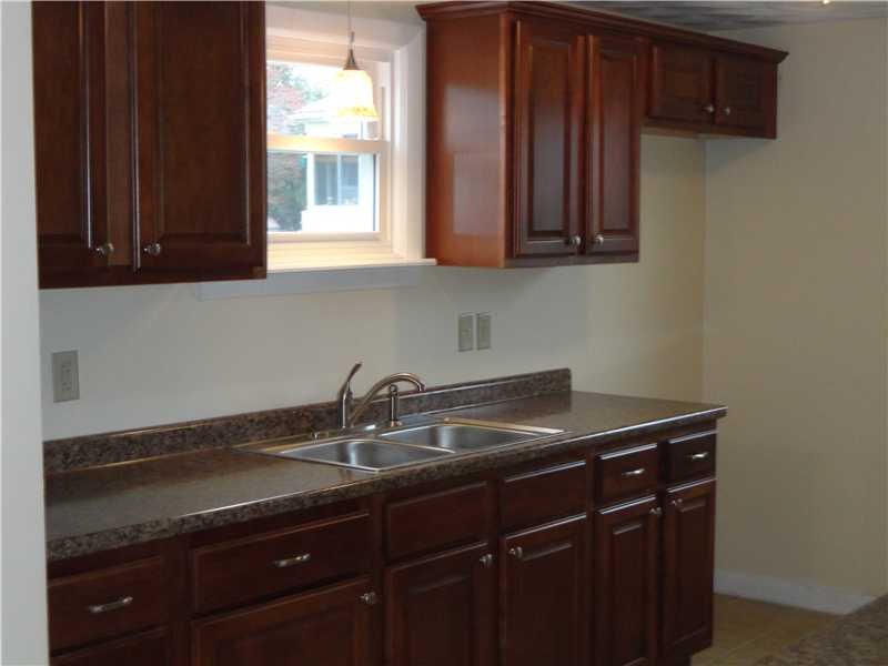 63 Wharf Road Warwick, RI 02889 - Photo 8 of 12 Kitchen.