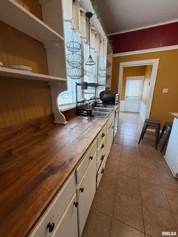 $135,000 | 1020 Girard Street, Metropolis, IL 62960