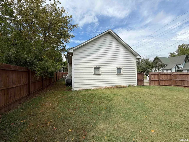 $135,000 | 1020 Girard Street, Metropolis, IL 62960