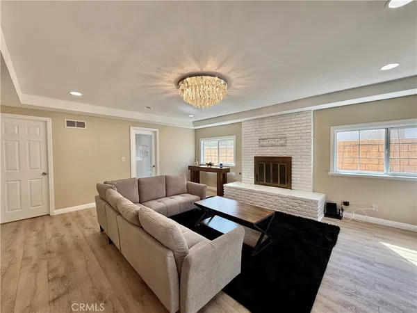 $1,500 | 1341 South Pembrooke Lane, Unit B, Anaheim, CA 92804