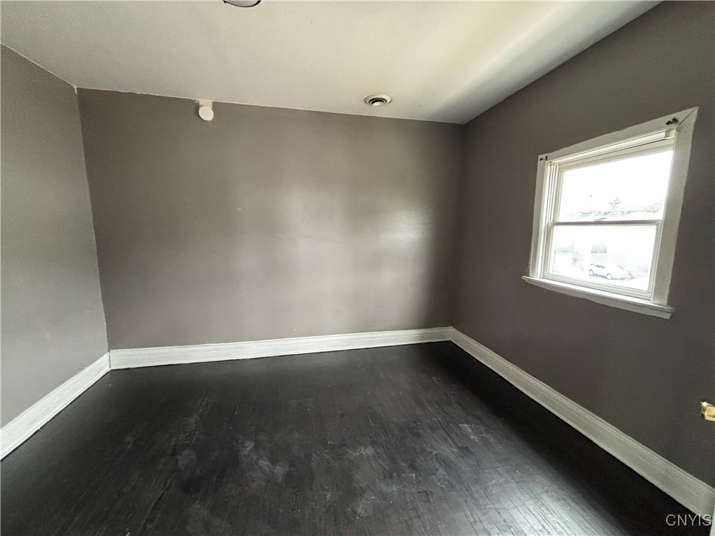 926 Burnet Avenue, Unit 30 Syracuse, NY 13203 - Photo 8 of 24