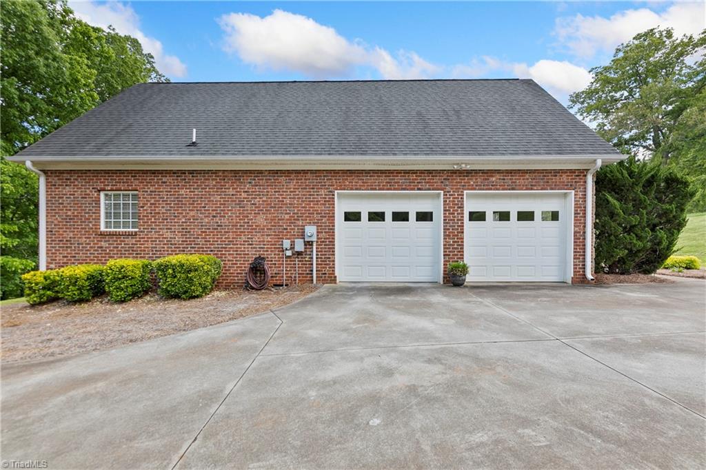 7400 Craigberry Court Rural Hall, NC 27045 - Photo 43 of 44 Gallery Image 43