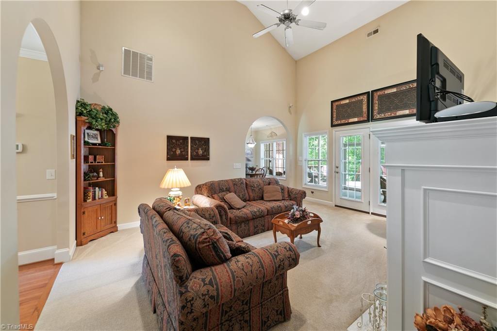 7400 Craigberry Court Rural Hall, NC 27045 - Photo 9 of 44 Gallery Image 9