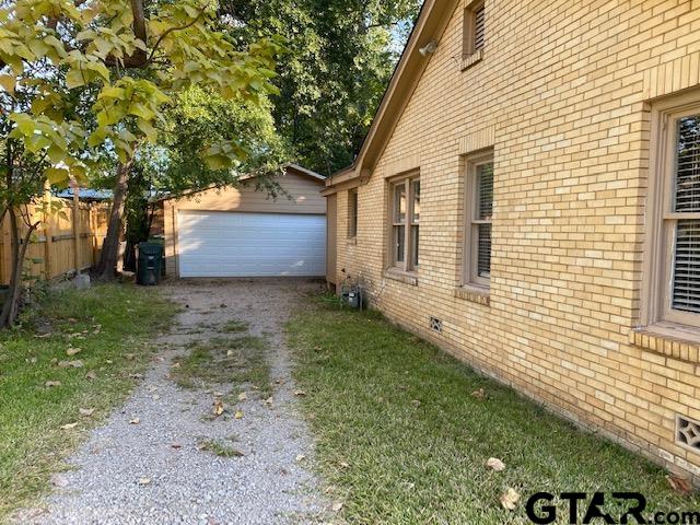 507 West Shaw Street Tyler, TX 75701 - Photo 2 of 12