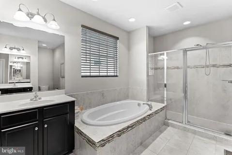 $1,150,000 | 35829 Peninsula Court, Round Hill, VA 20141