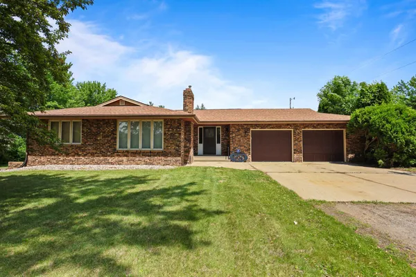 $774,900 | 1991 55th Street Northeast, Sauk Rapids, MN 56379