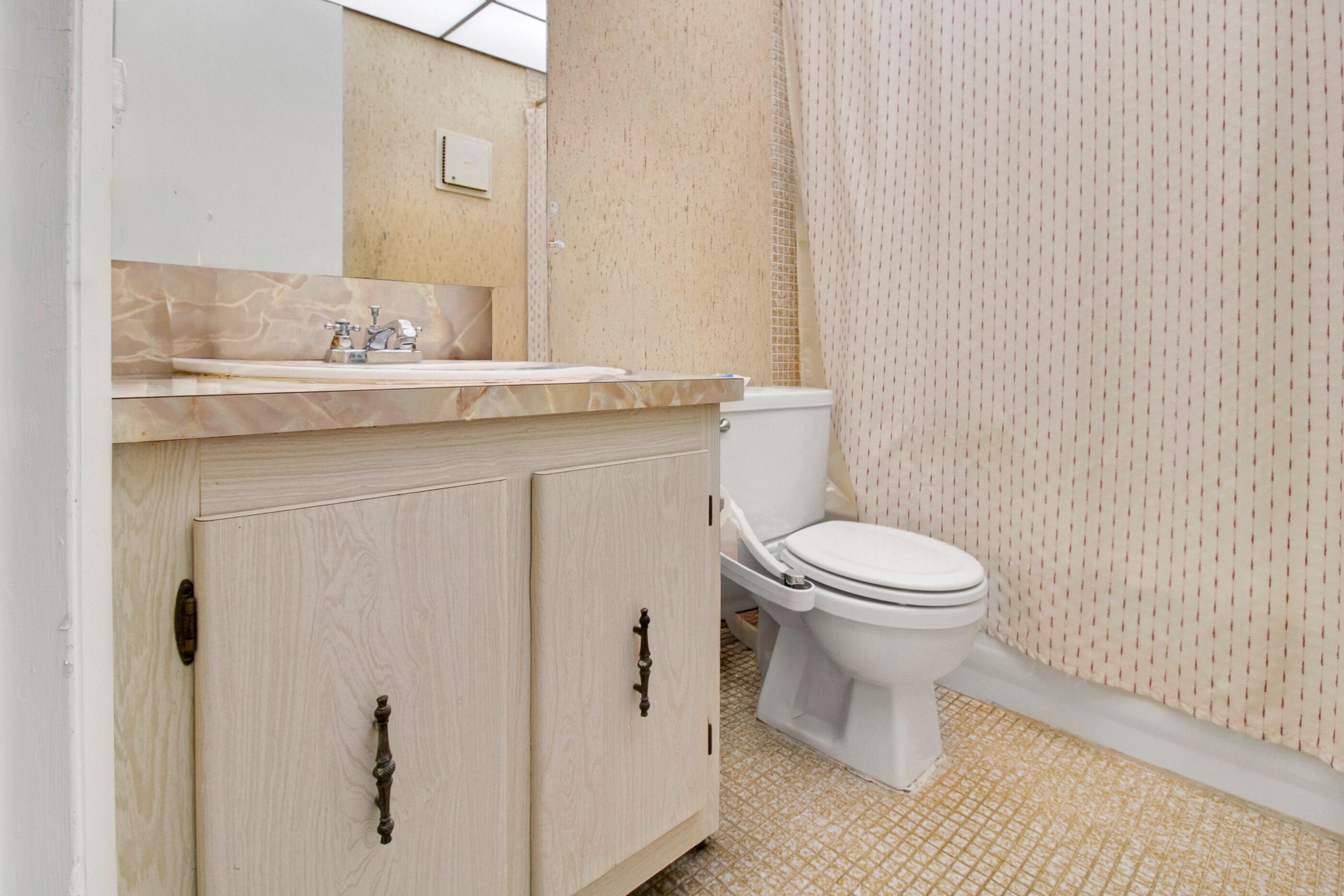 525 Capri K Delray Beach, FL 33484 - Photo 10 of 25 IMG_6209