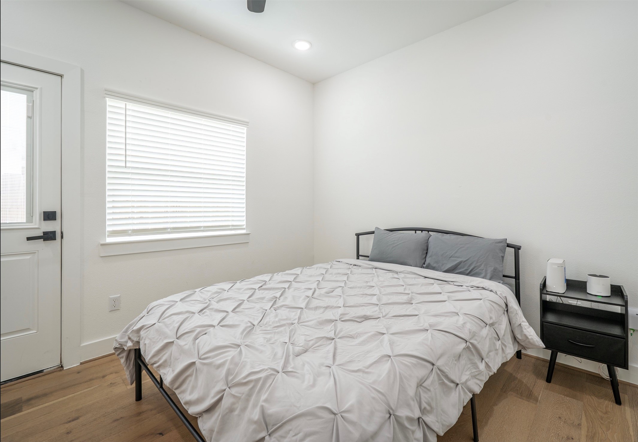 316 Thornton Road, Unit F Houston, TX 77018 - Photo 10 of 11