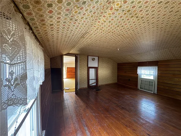 $206,700 | 834 Dry Brook Road, Waverly, NY 14892