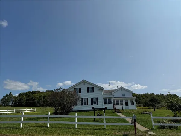 $206,700 | 834 Dry Brook Road, Waverly, NY 14892