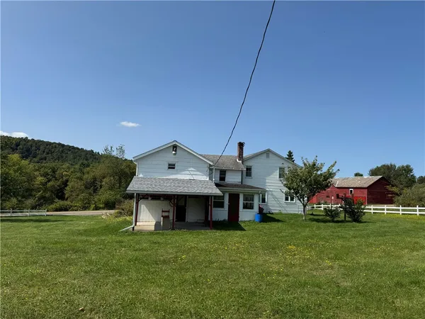 $206,700 | 834 Dry Brook Road, Waverly, NY 14892