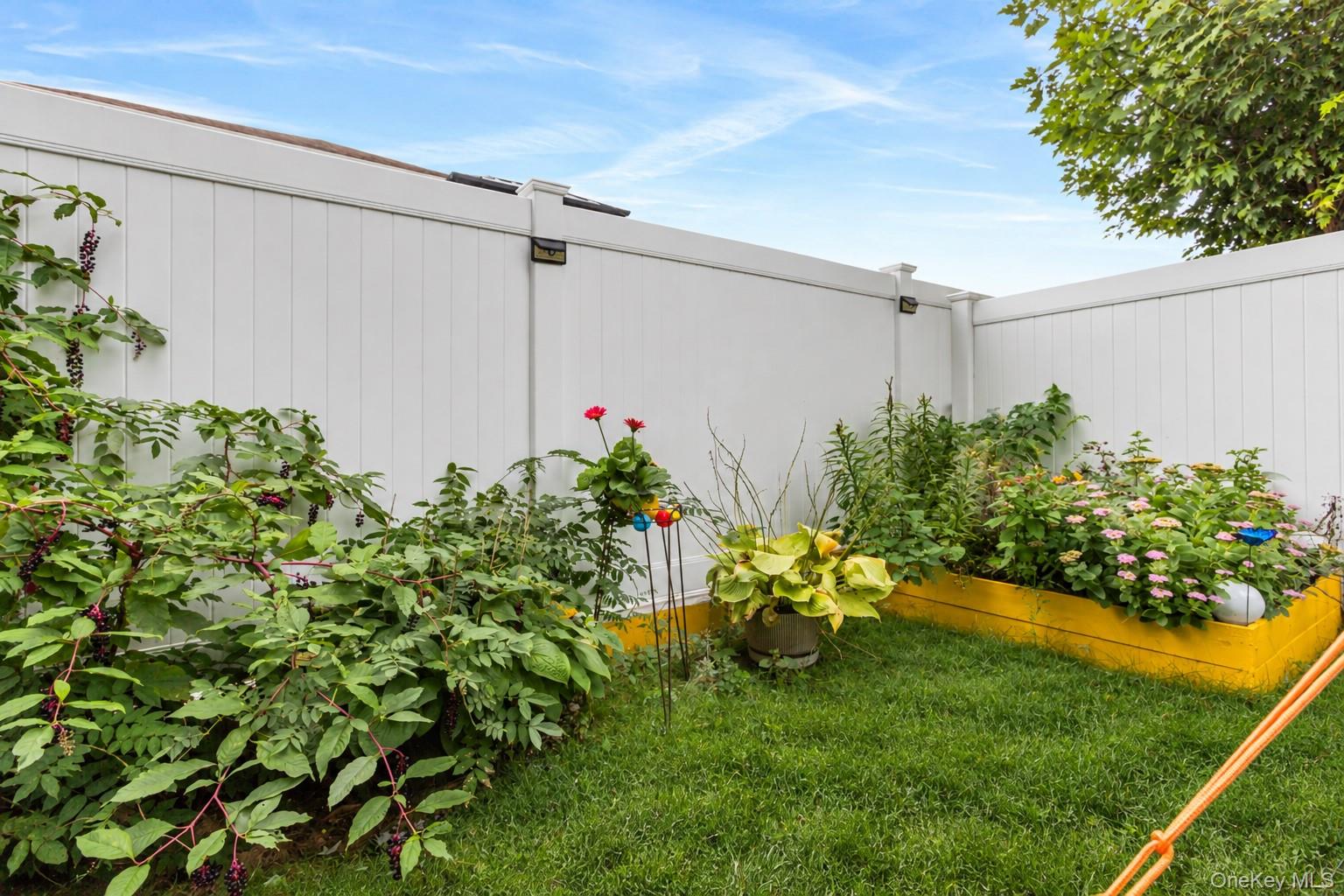 24904 148th Road Queens, NY 11422 - Photo 19 of 20 Gallery Image 19