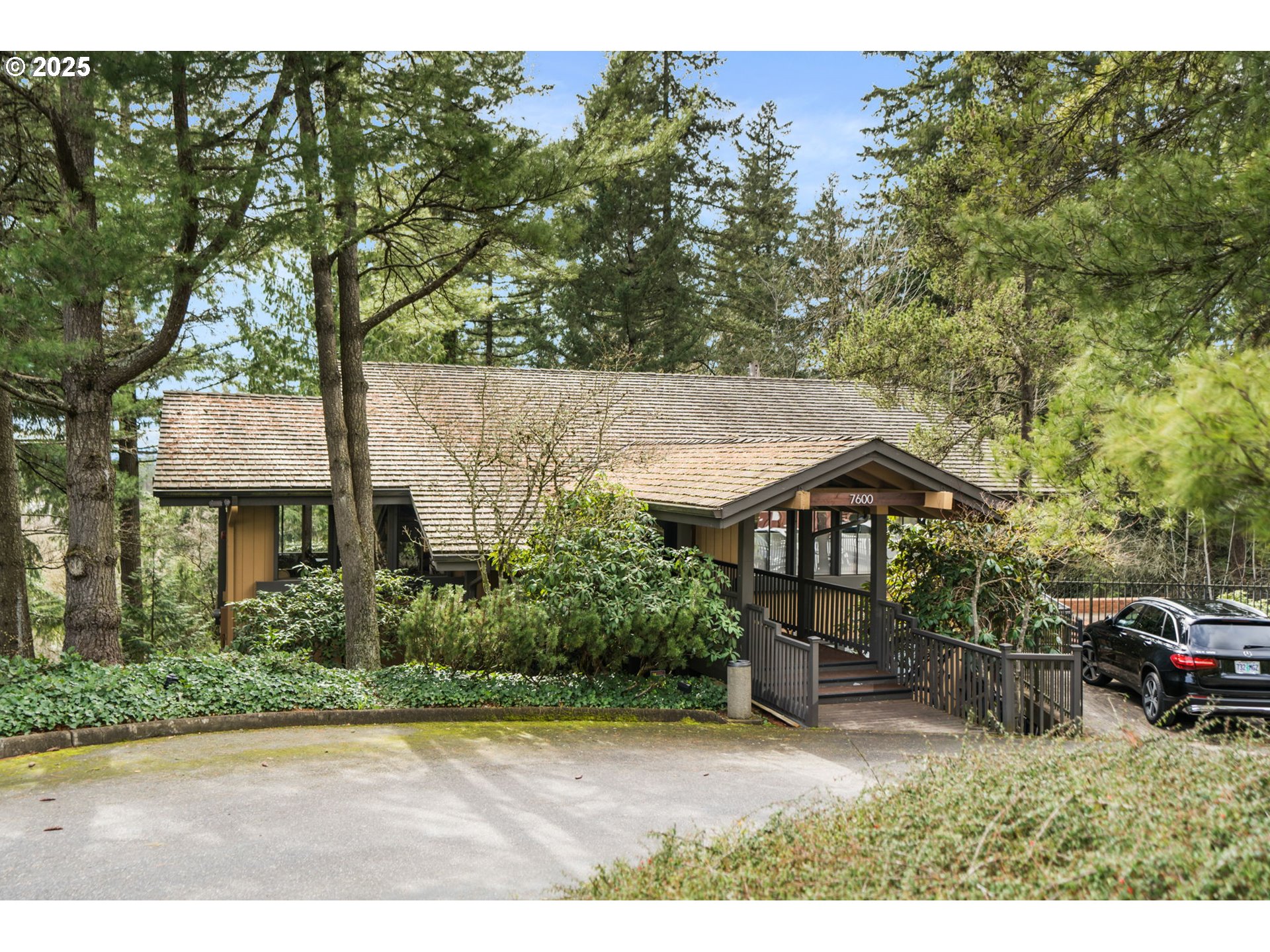 7734 Southwest Barnes Road, Unit A Portland, OR 97225 - Photo 28 of 37 Community Club House