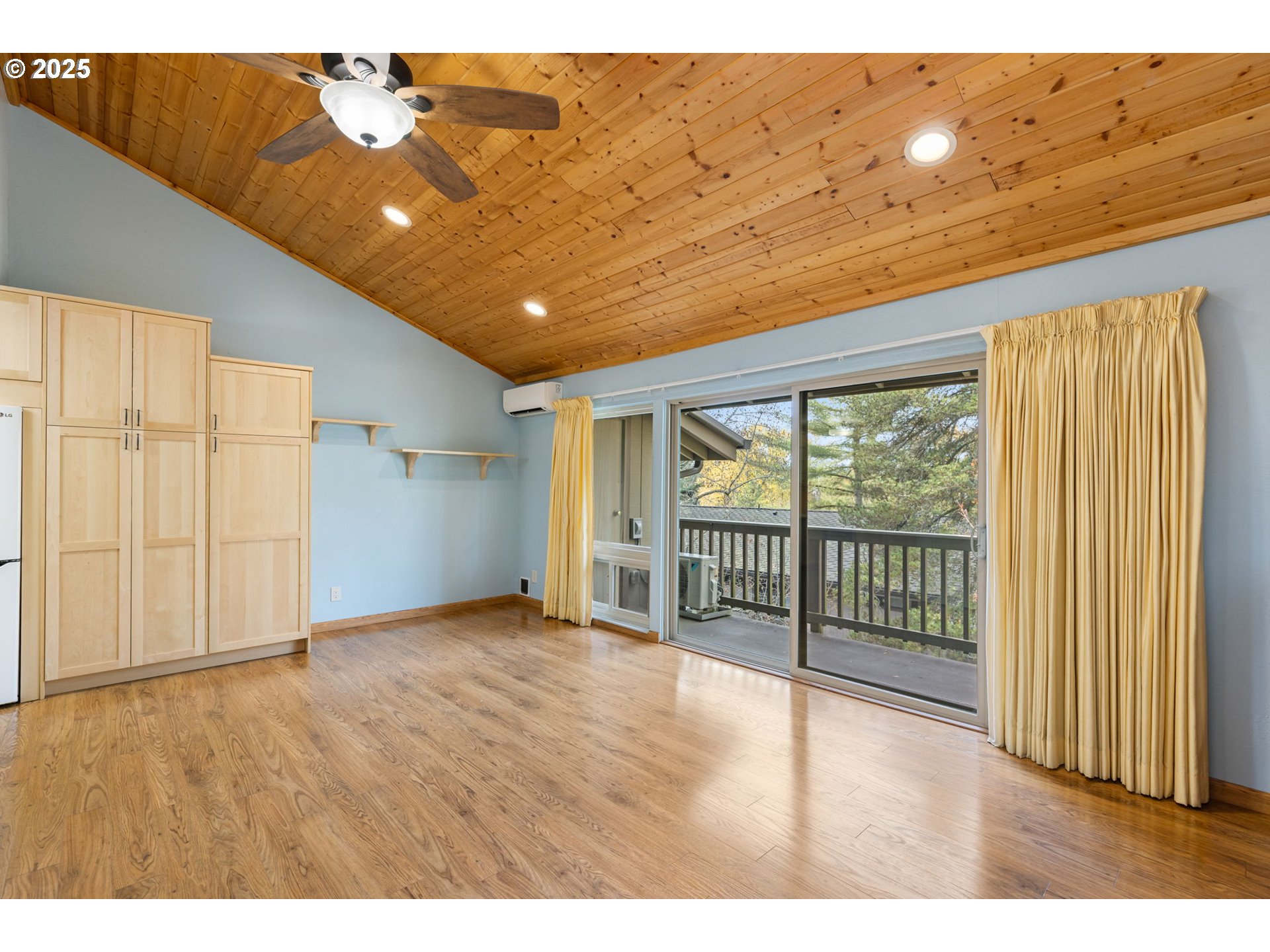 7734 Southwest Barnes Road, Unit A Portland, OR 97225 - Photo 6 of 37 Living Room/Dining Room