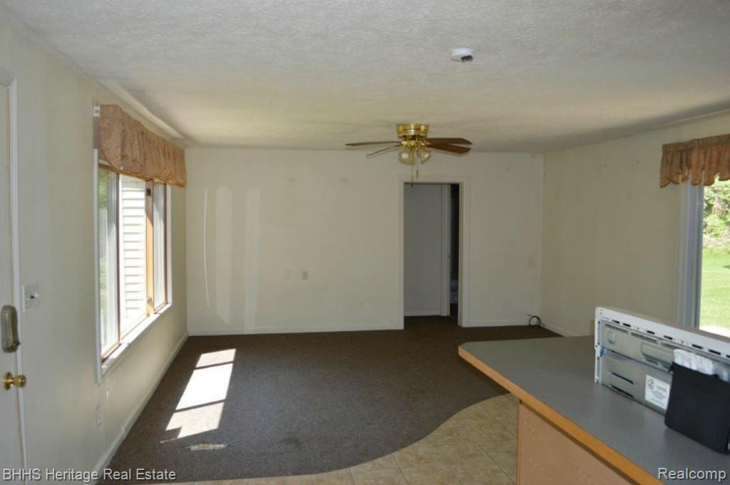 4075 Seim Road Howell, MI 48843 - Photo 3 of 22 38520.jpg