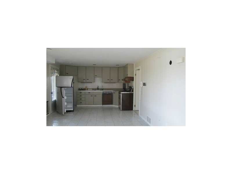 86 Coolridge Road Johnston, RI 02828 - Photo 22 of 25 Kitchen.