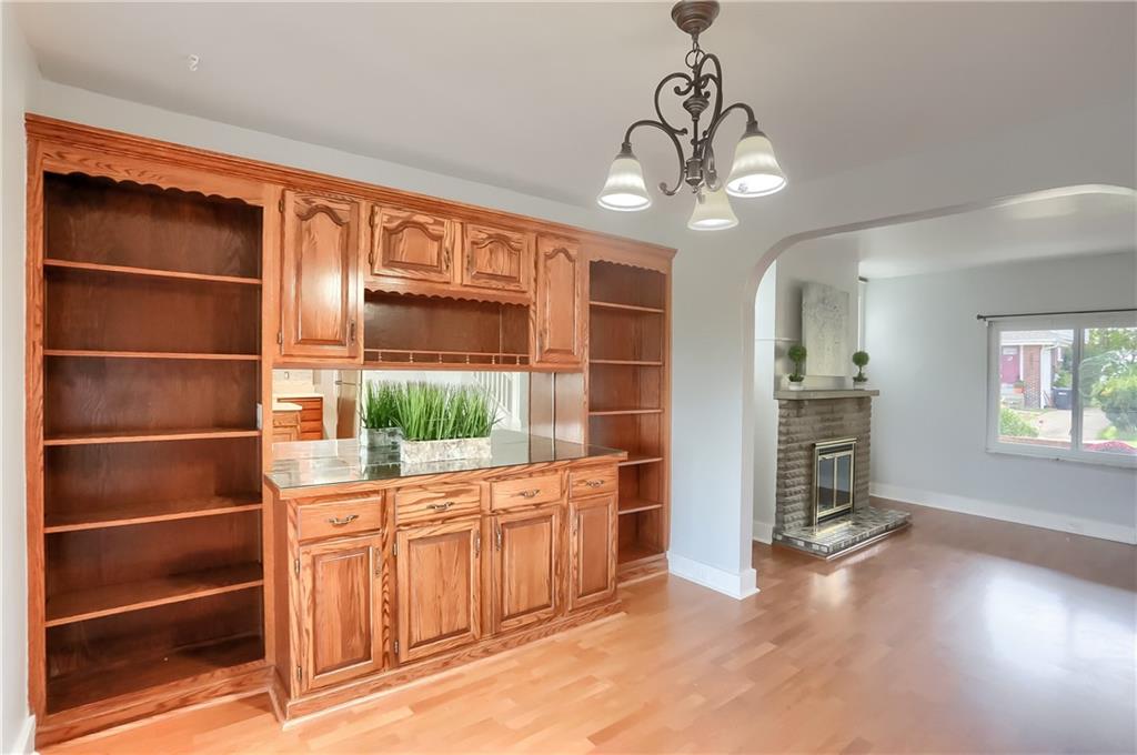 96 Ridgewood Avenue Pittsburgh, PA 15229 - Photo 12 of 41 Dining room