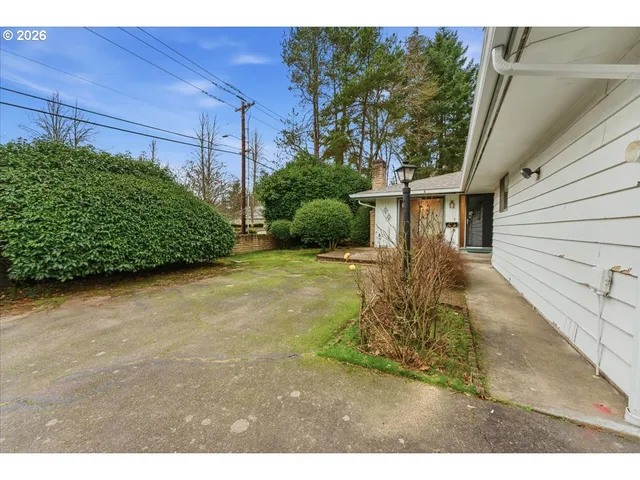 $305,000 | 12140 Southwest Camden Lane, Beaverton, OR 97008