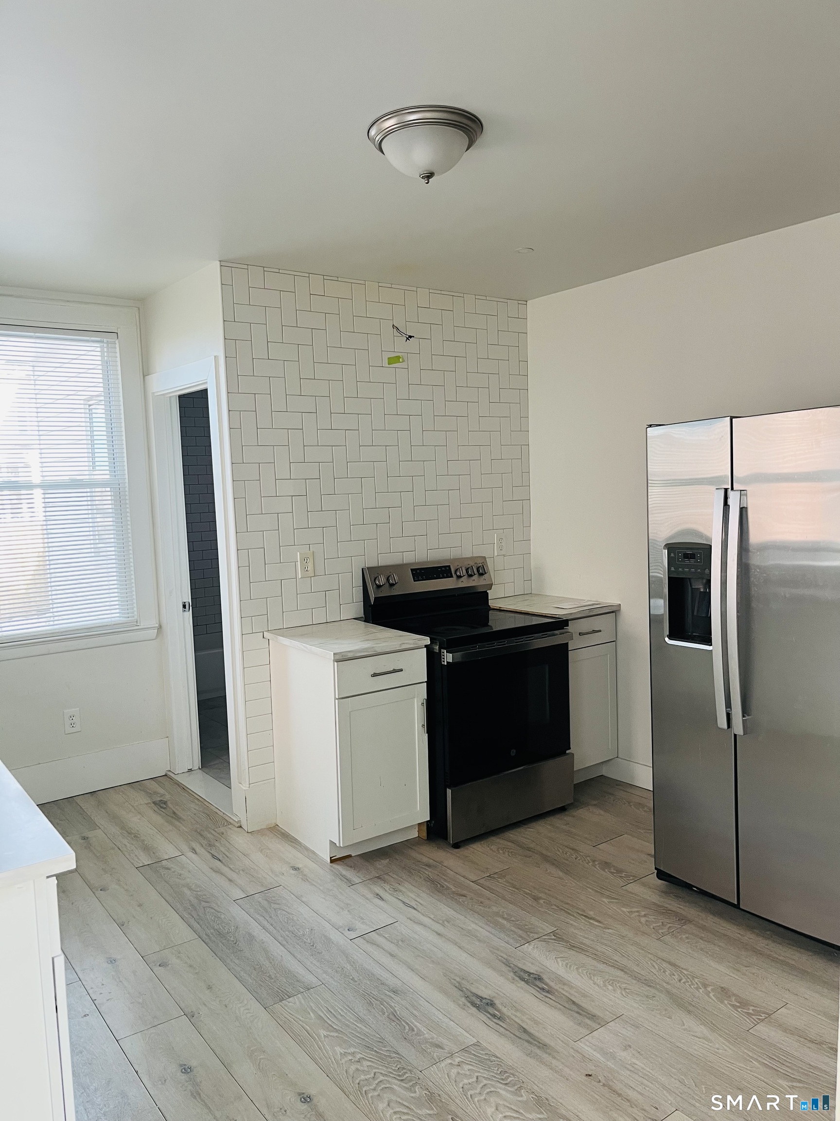 399 Jane Street Bridgeport, CT 06608 - Photo 3 of 11