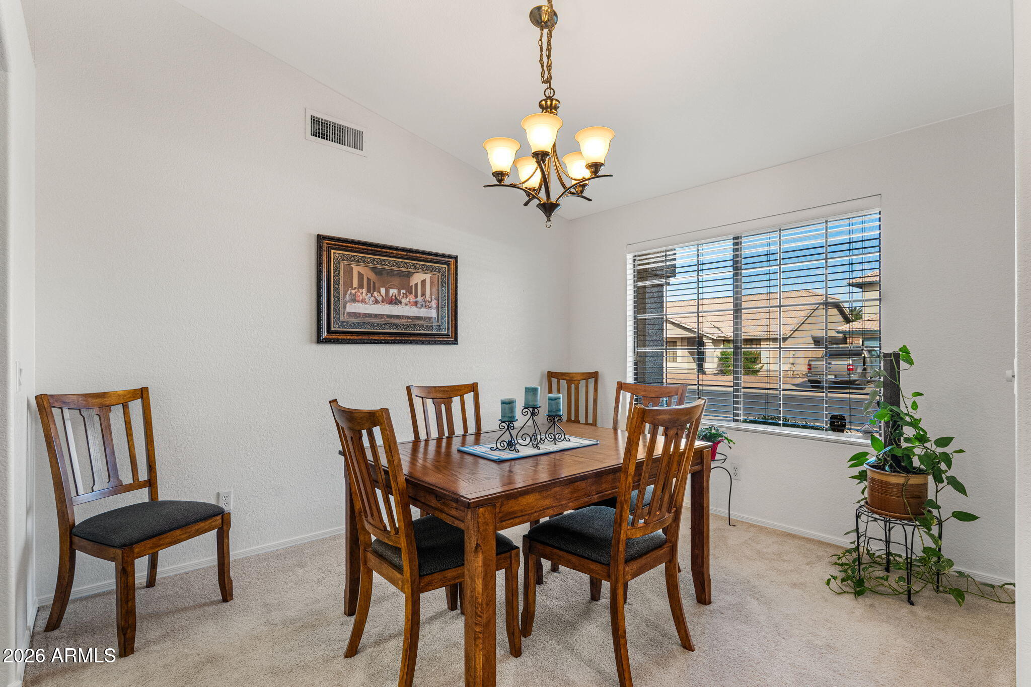 513 West Silver Creek Road Gilbert, AZ 85233 - Photo 3 of 24 513 W Silver Creek Rd - 05