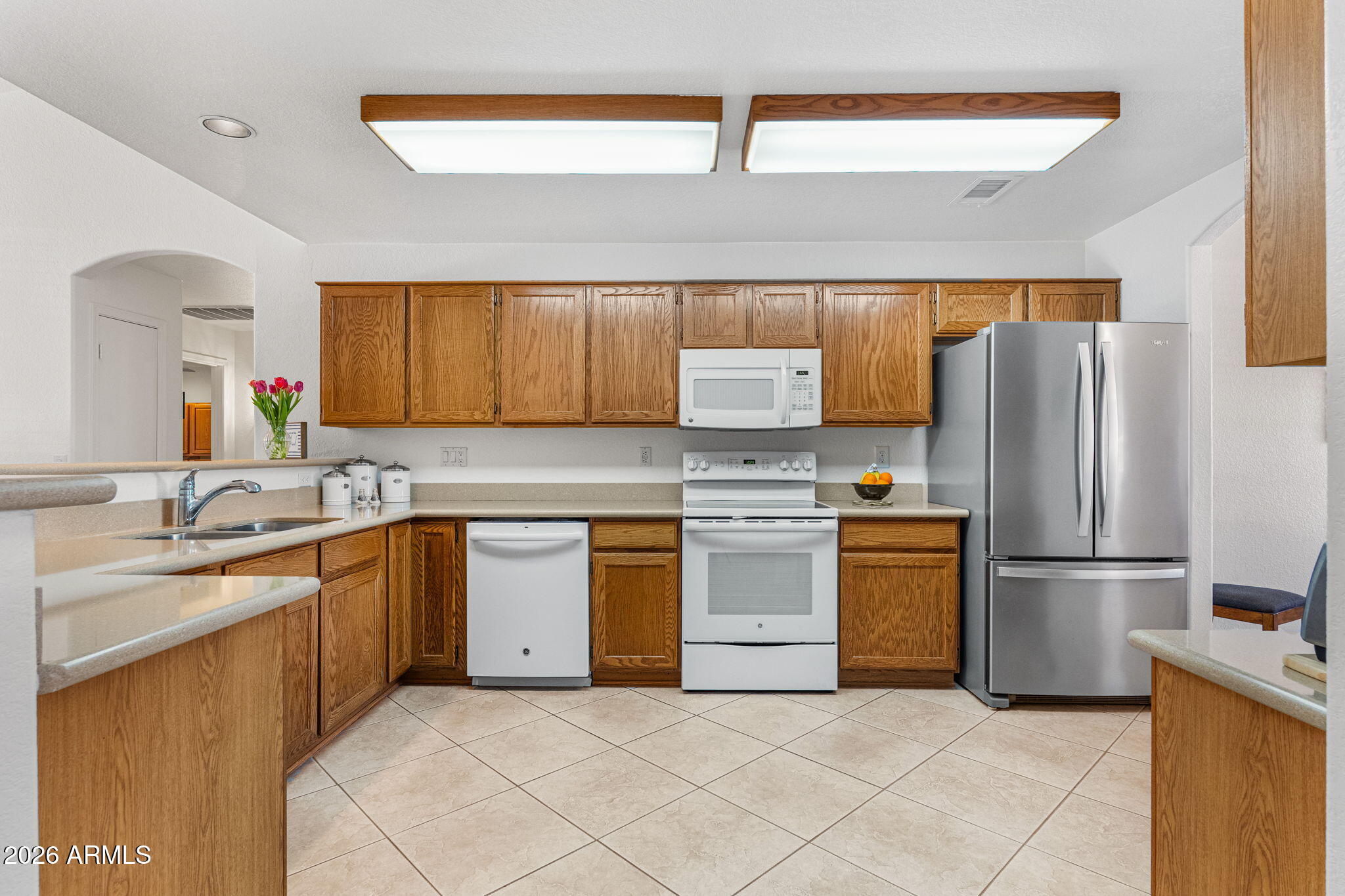 513 West Silver Creek Road Gilbert, AZ 85233 - Photo 7 of 24 513 W Silver Creek Rd - 10