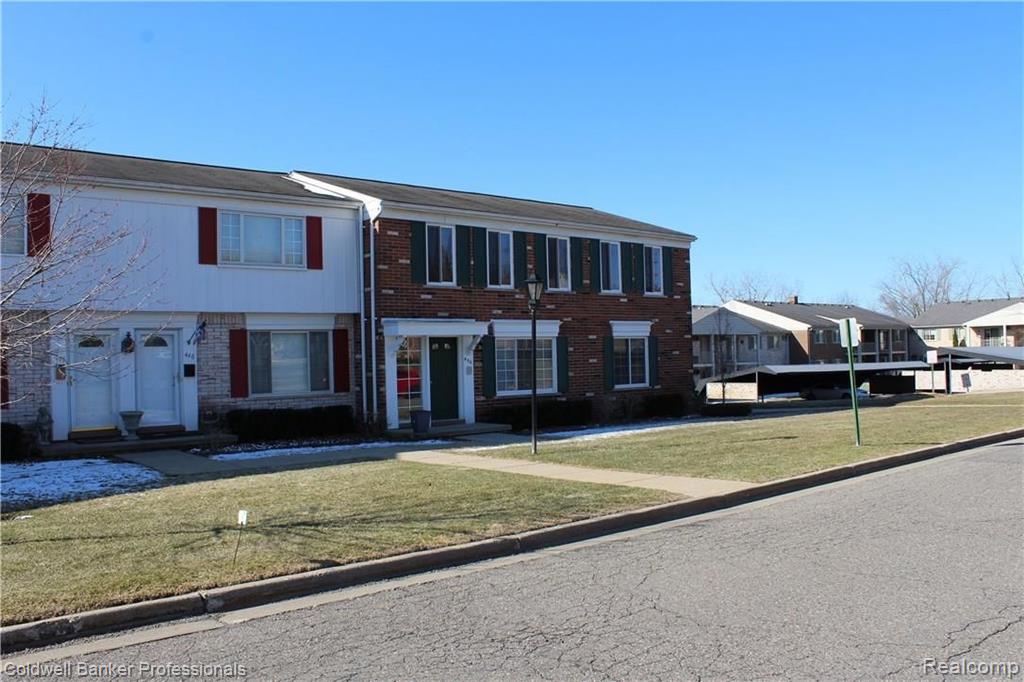 450 Miller Avenue Rochester, MI 48307 - Photo 2 of 38
