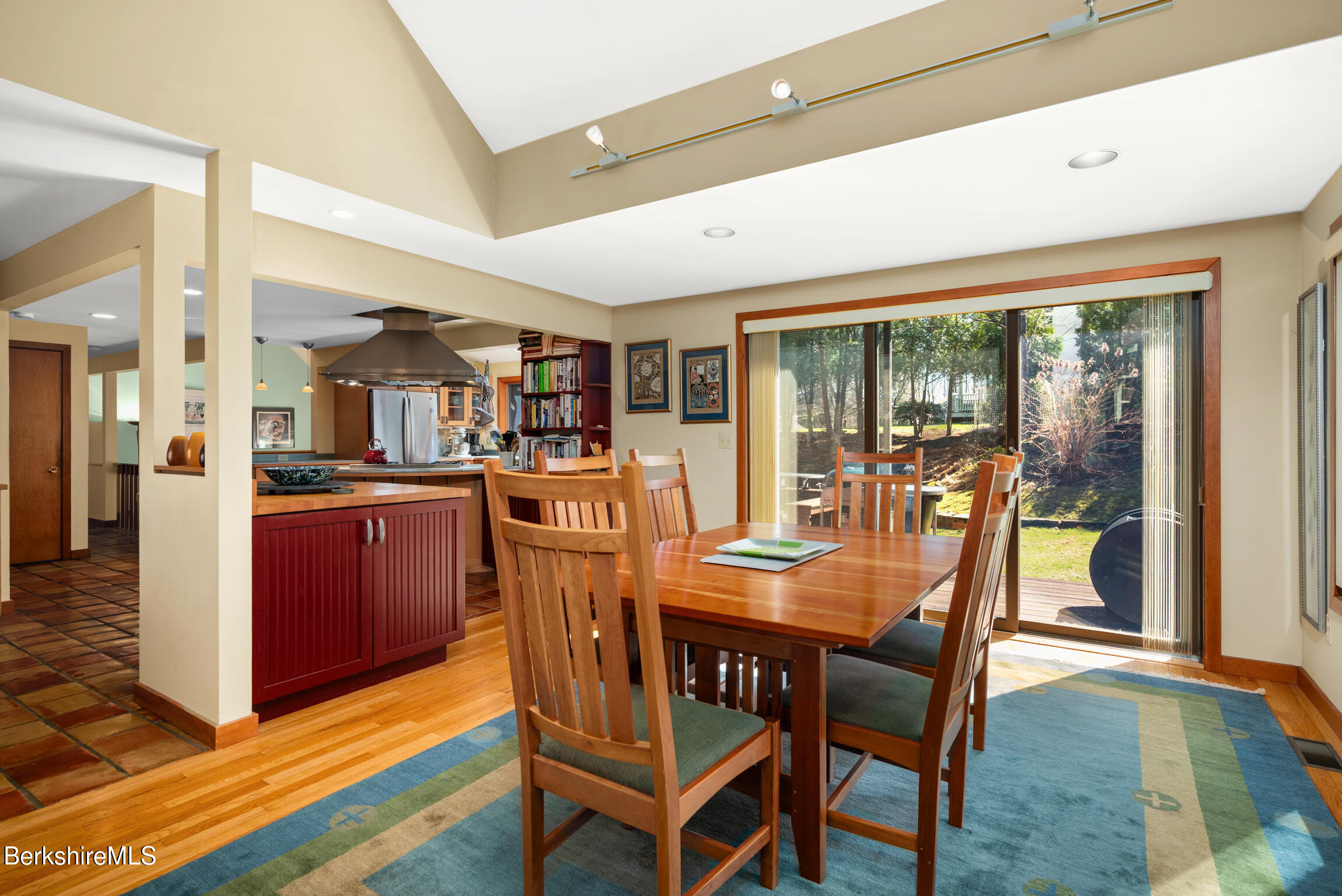 171 Knolls Road Williamstown, MA 01267 - Photo 12 of 26 Dining room