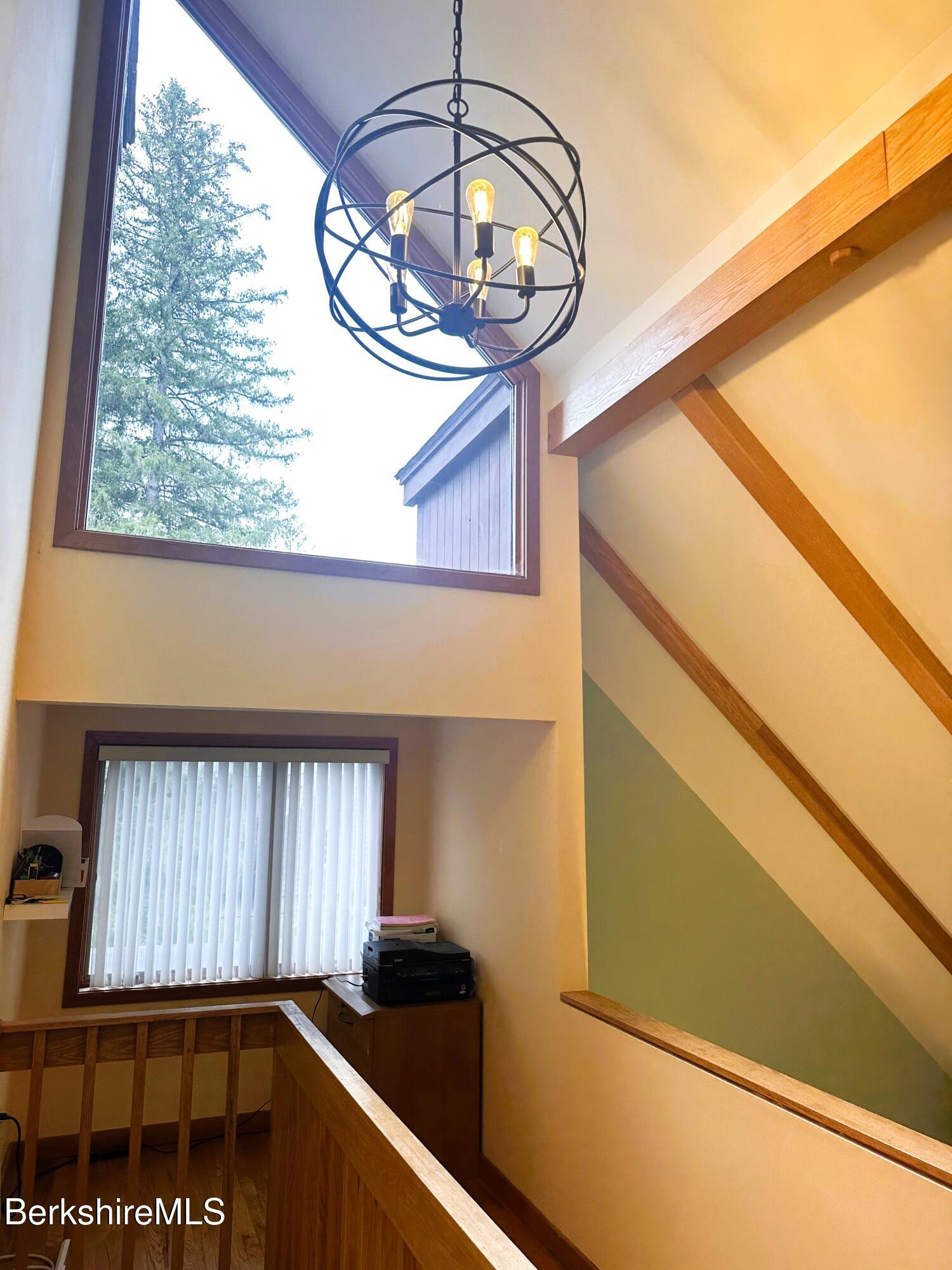 171 Knolls Road Williamstown, MA 01267 - Photo 23 of 26 Office nook