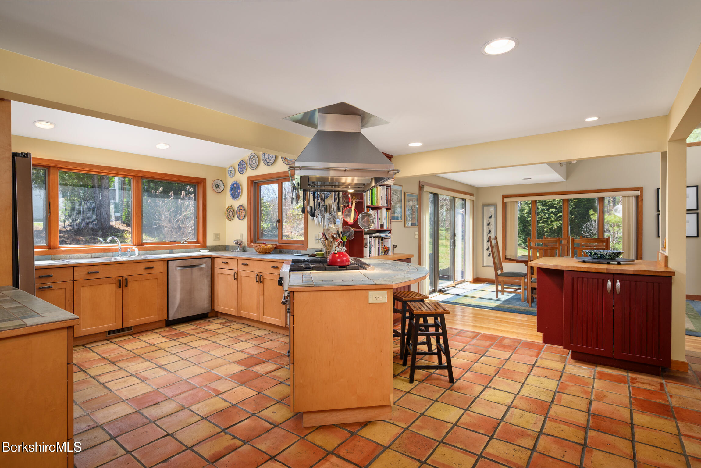 171 Knolls Road Williamstown, MA 01267 - Photo 4 of 26 Kitchen