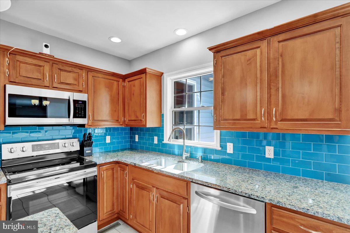 4189 Hill Terrace Drive Sinking Spring, PA 19608 - Photo 37 of 73
