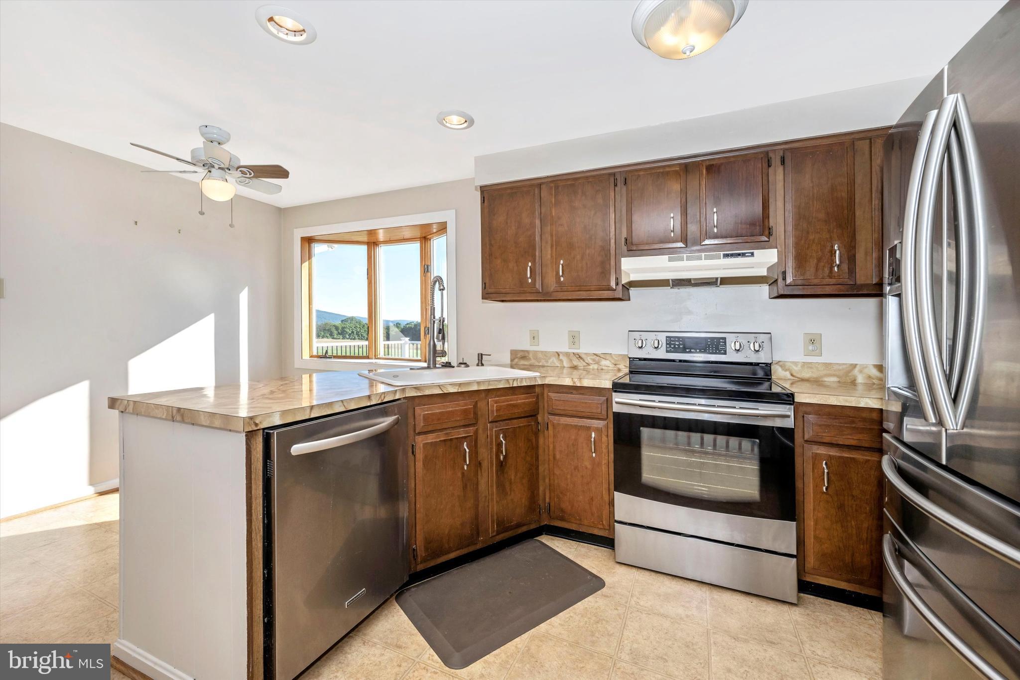 1820 Gapland Road Jefferson, MD 21755 - Photo 28 of 60 Kitchen