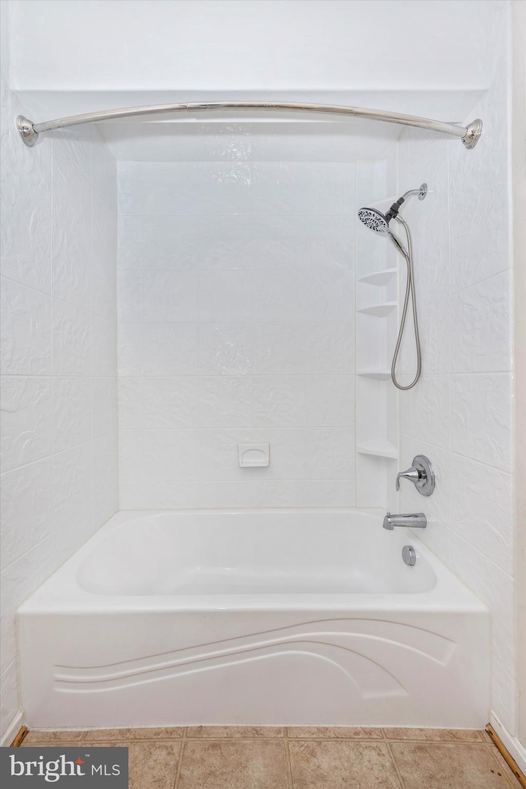 1820 Gapland Road Jefferson, MD 21755 - Photo 37 of 60 Hall Bathroom