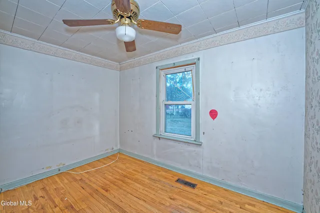 $197,700 | 318 Chiswell Road, Schenectady, NY 12304