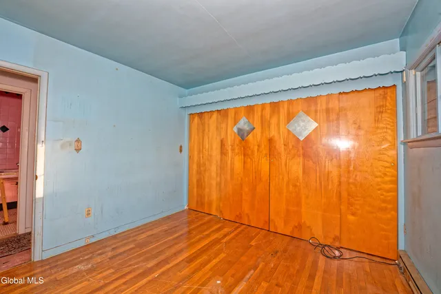 $197,700 | 318 Chiswell Road, Schenectady, NY 12304