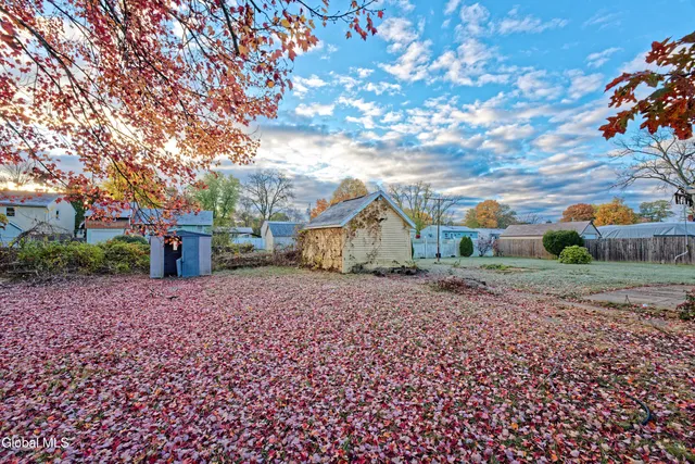 $197,700 | 318 Chiswell Road, Schenectady, NY 12304