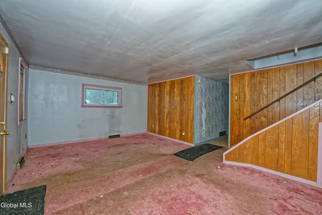 $197,700 | 318 Chiswell Road, Schenectady, NY 12304