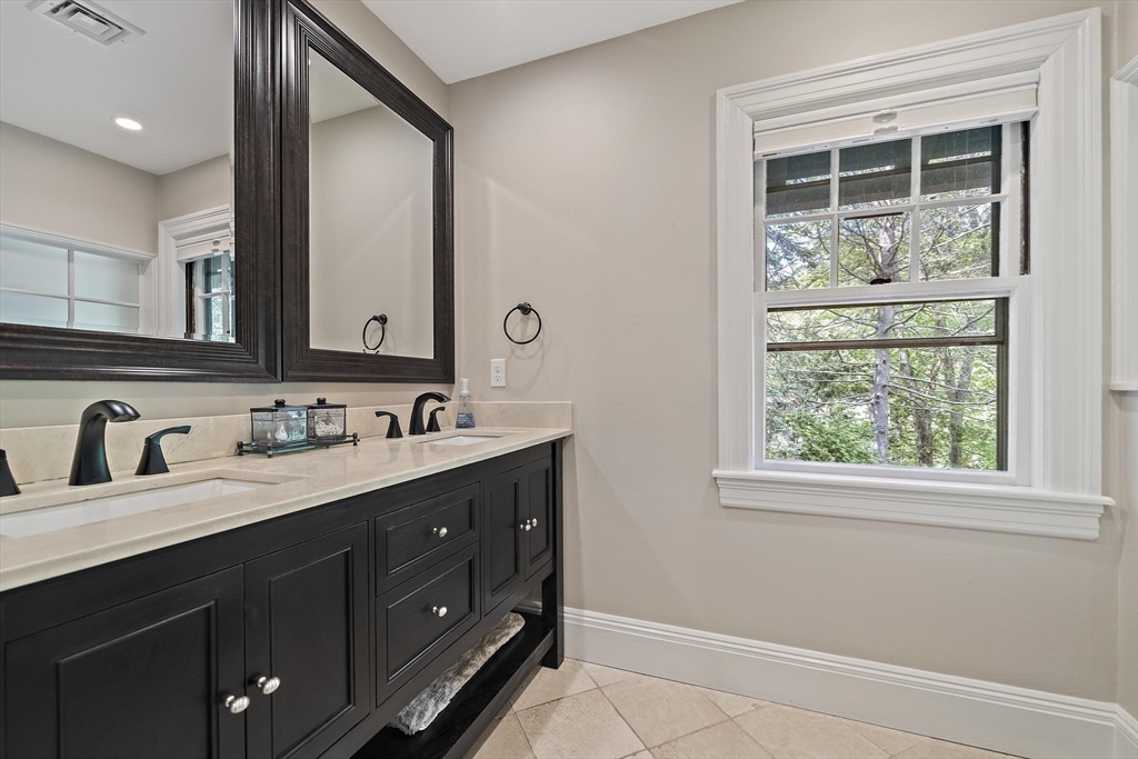 19 Ridge Road Waban, MA 02468 - Photo 17 of 34