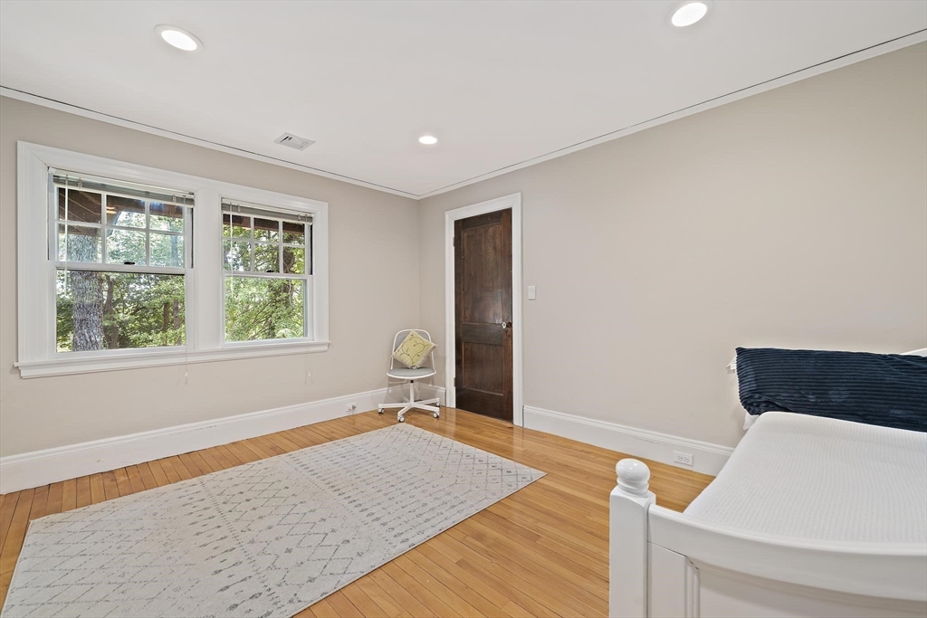 19 Ridge Road Waban, MA 02468 - Photo 18 of 34
