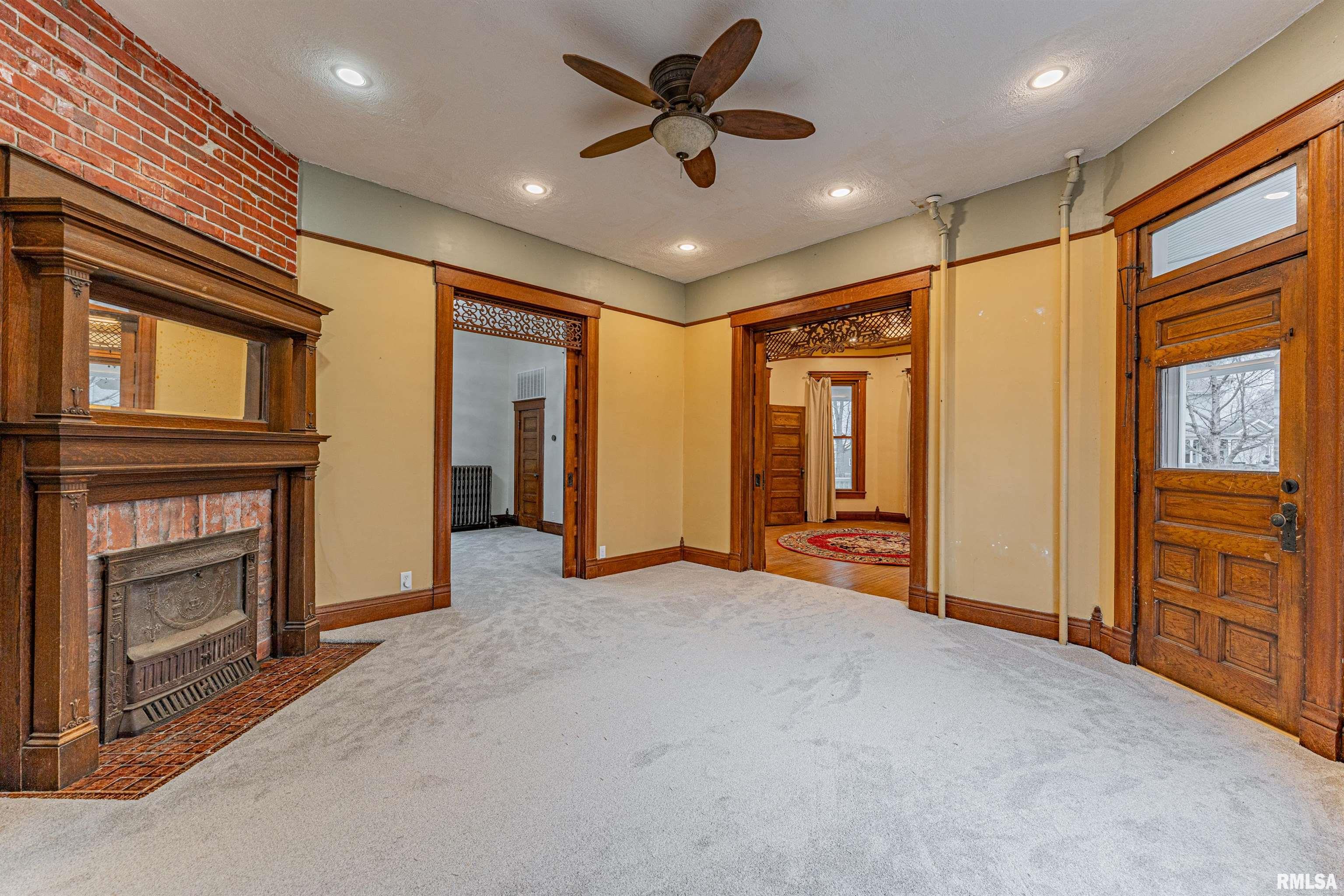 506 North Lafayette Street Mount Pulaski, IL 62548 - Photo 13 of 59