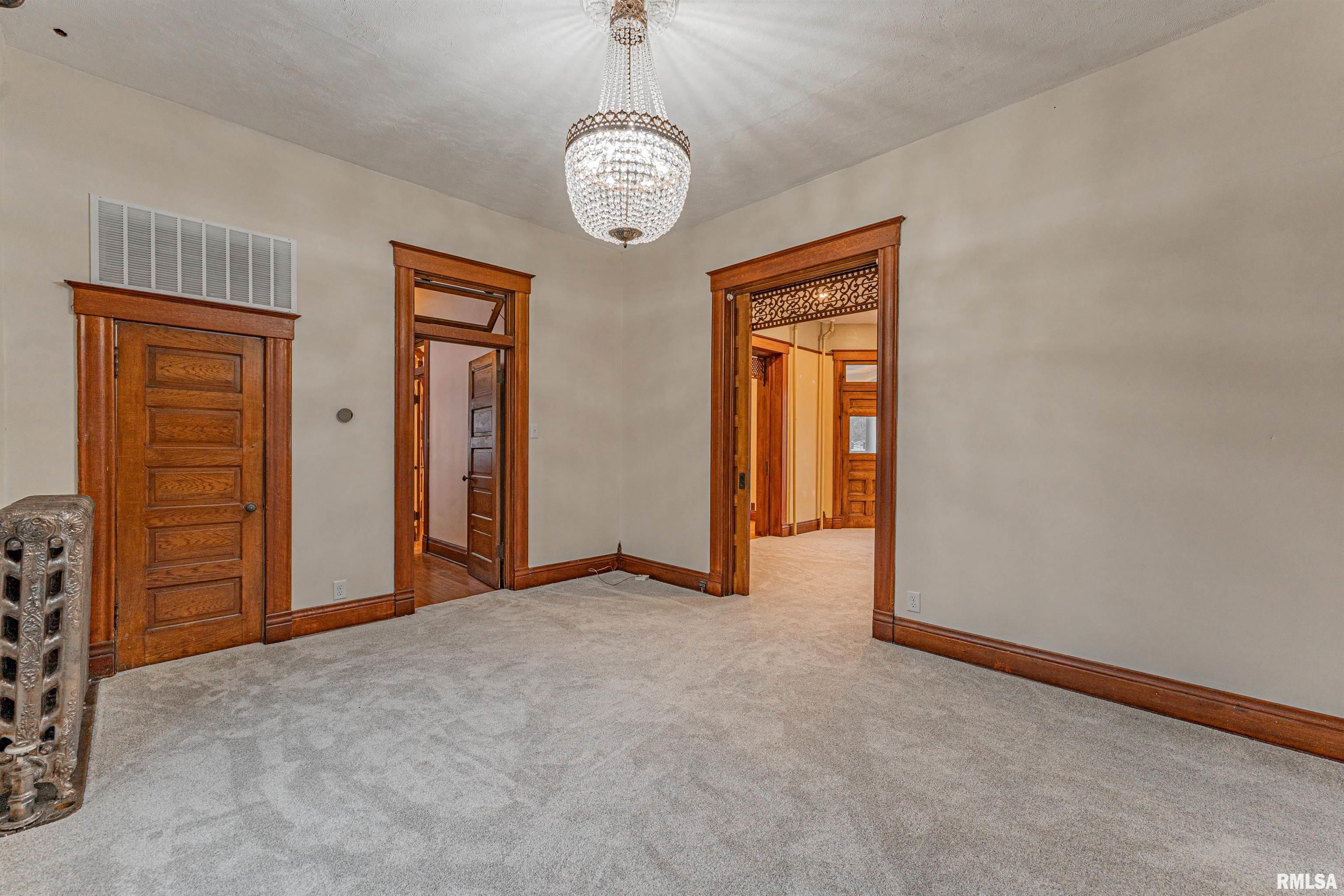 506 North Lafayette Street Mount Pulaski, IL 62548 - Photo 15 of 59