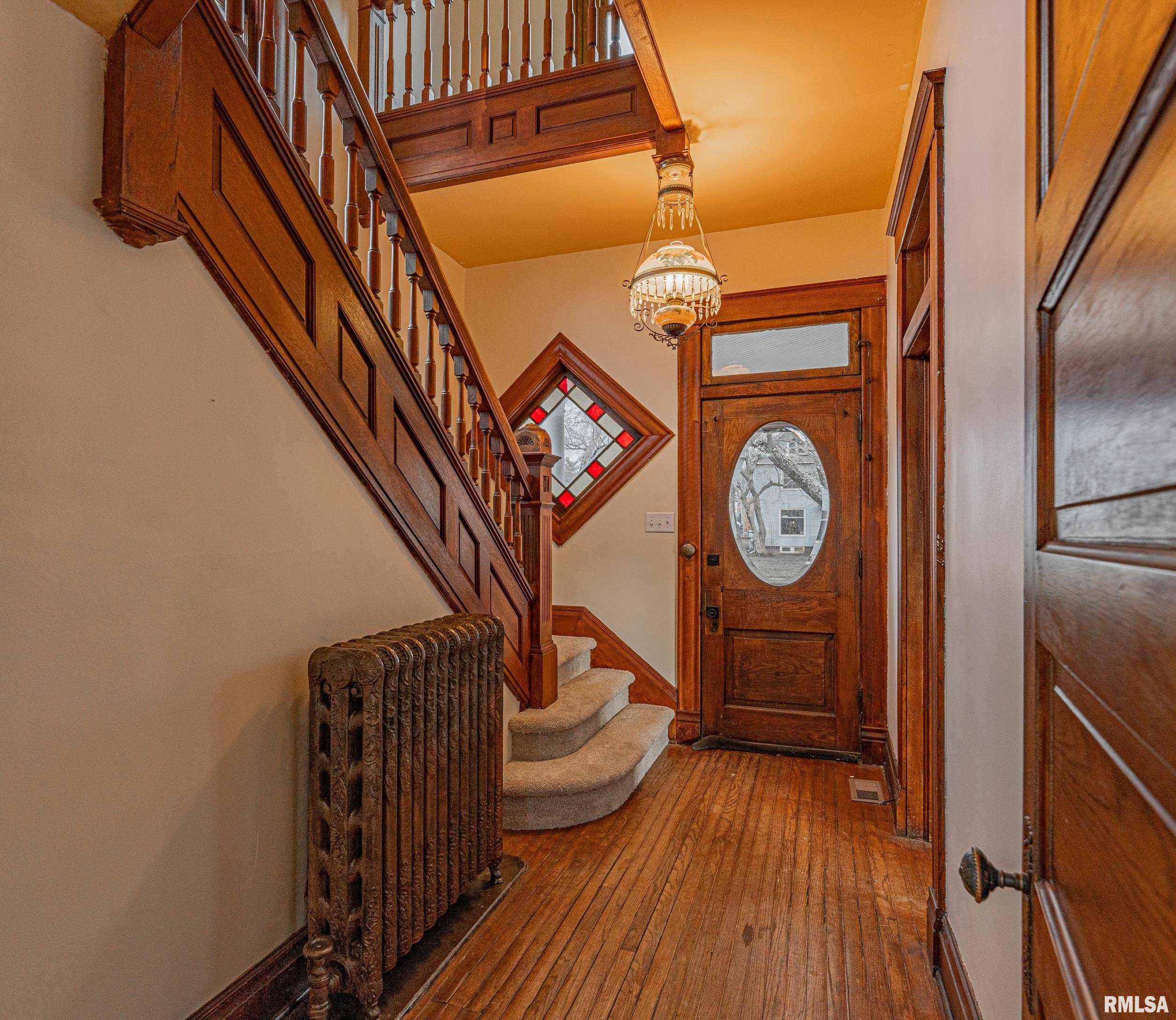 506 North Lafayette Street Mount Pulaski, IL 62548 - Photo 8 of 59